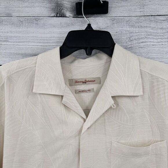 Tommy Bahama Hawaiian Shirt Mens Size Small Ivory 100% Silk Button Up - Picture 2 of 9